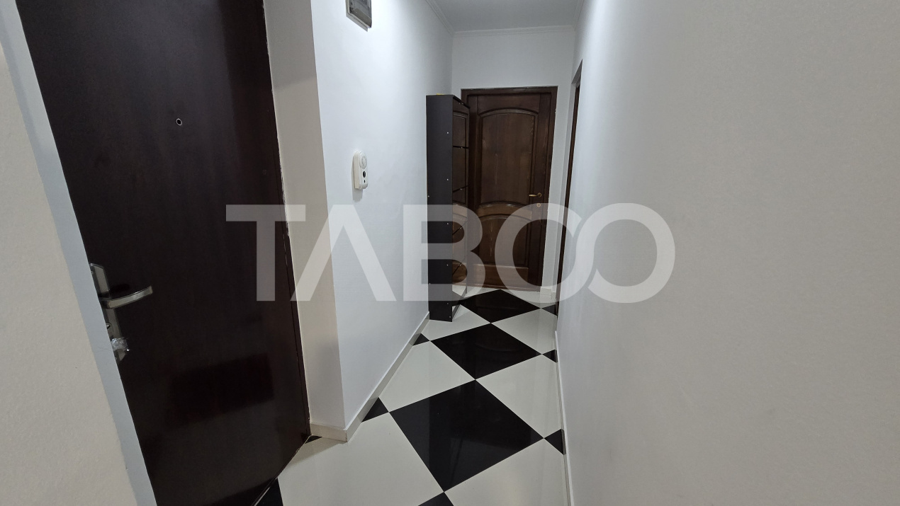 Apartament de inchiriat decomandat 2 dormitoare balcon Mihai Viteazul