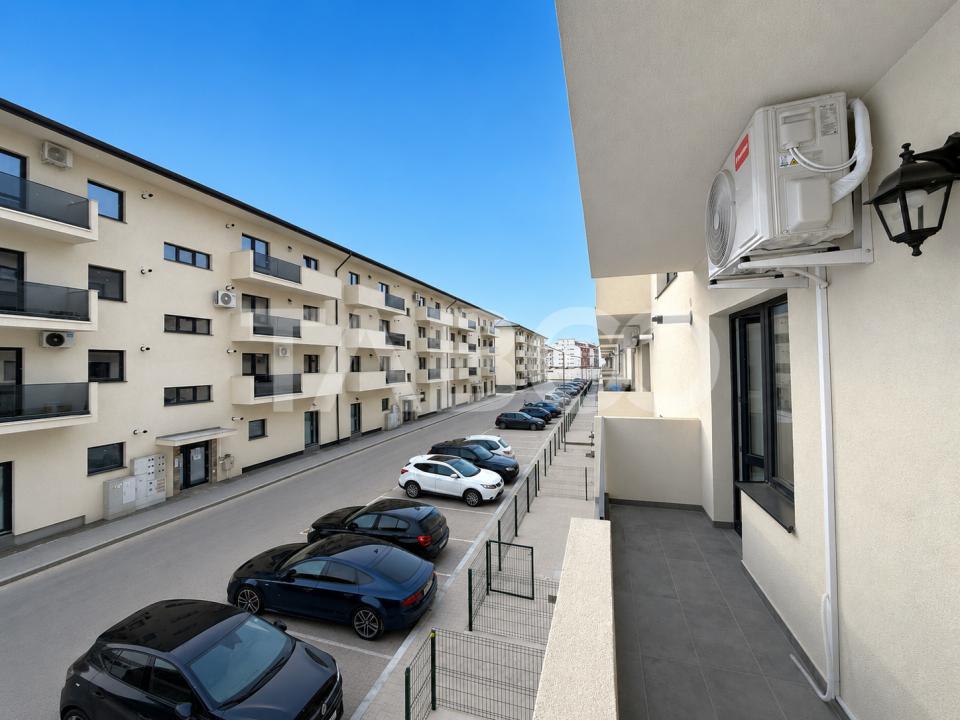 Apartament de inchiriat decomandat 3 camere - etaj 1 balcon parcare