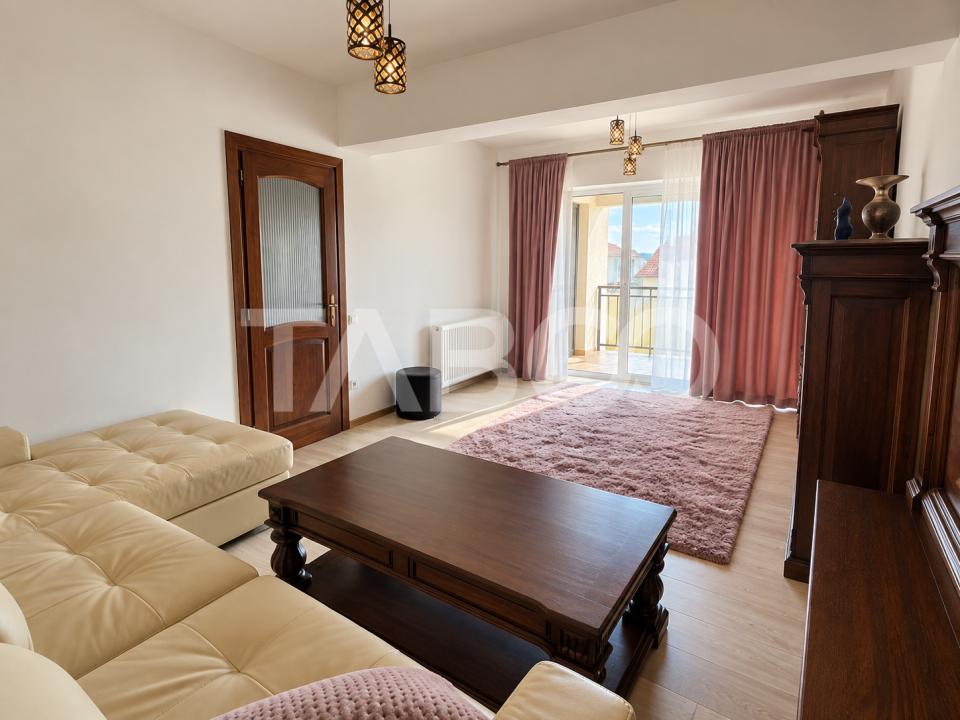 Apartament de inchiriat etaj 3 parcare proprie bloc cu lift Piata Cluj