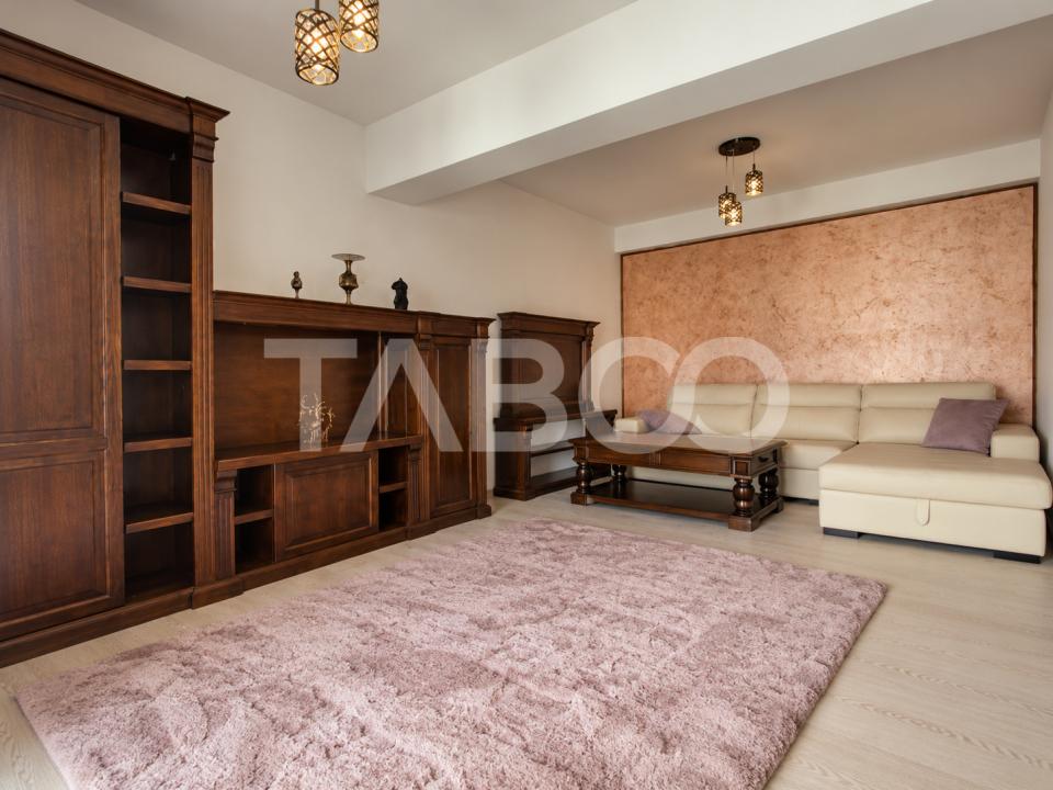 Apartament de inchiriat etaj 3 parcare proprie bloc cu lift Piata Cluj