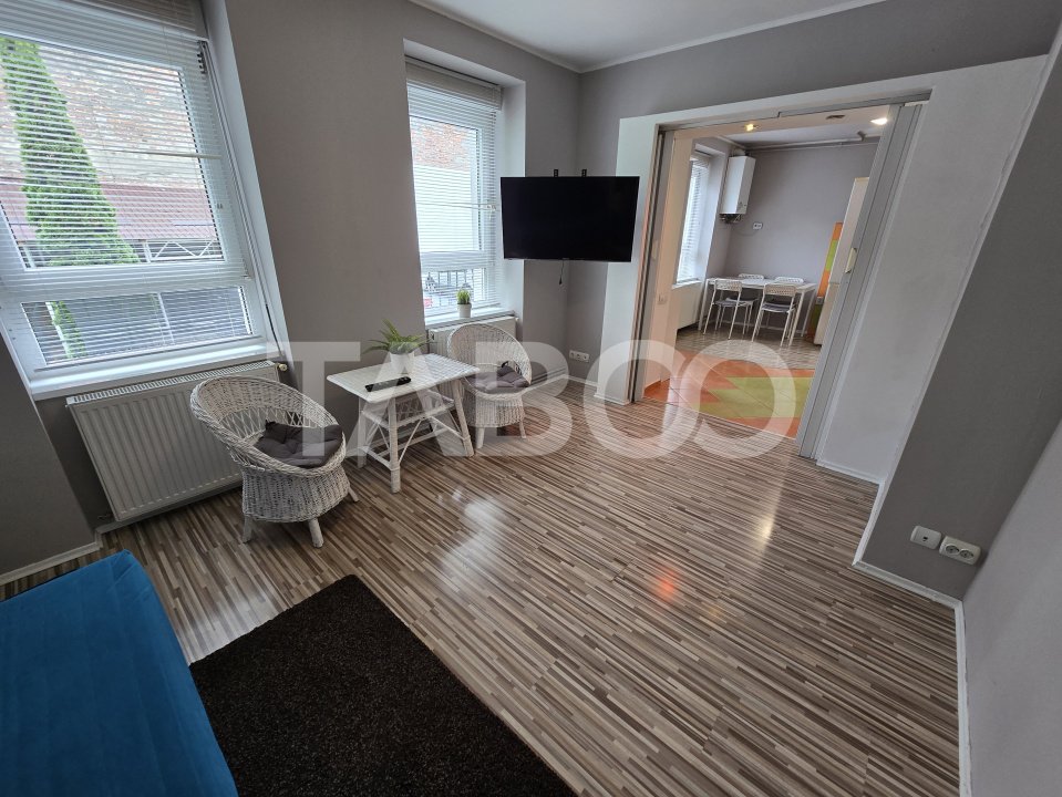 Apartament de inchiriat la casa renovat zona linistita Orasul de Jos 