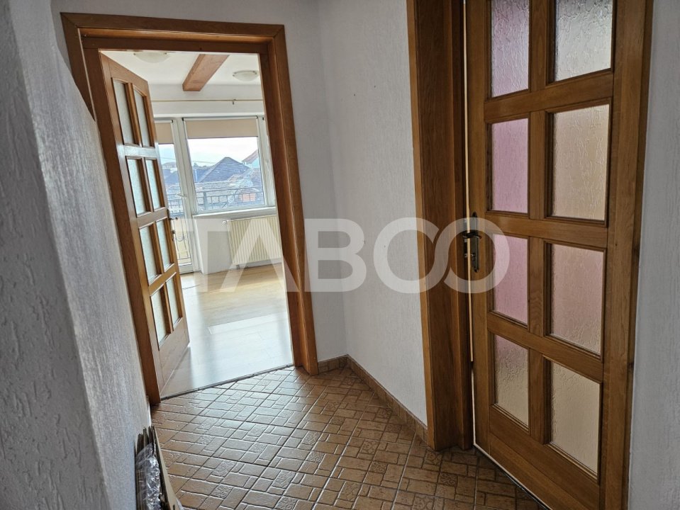 Apartament de inchiriat mutare imediata 100 mpu Strand
