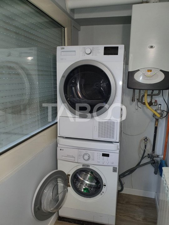Apartament de inchiriat  Pet Friendly renovat 3 camere 2 bai Central