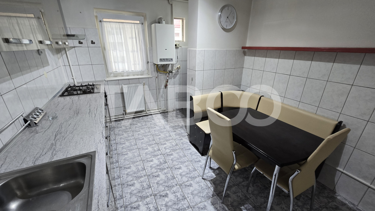 Apartament de inchiriat Strand 3 camere 2 bai balcon pivnita