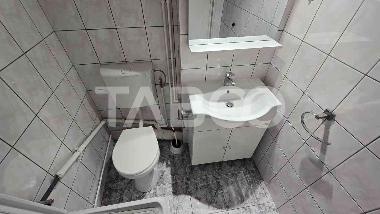 Apartament de inchiriat Strand 3 camere 2 bai balcon pivnita