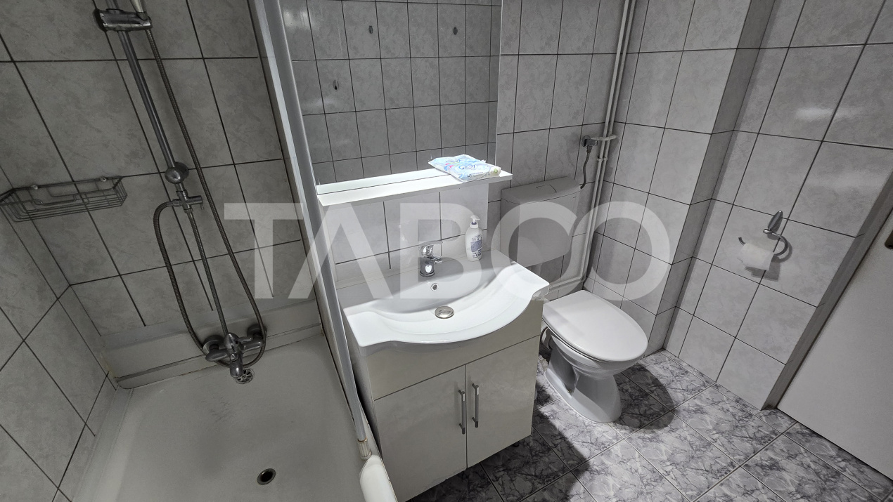 Apartament de inchiriat Strand 3 camere 2 bai balcon pivnita