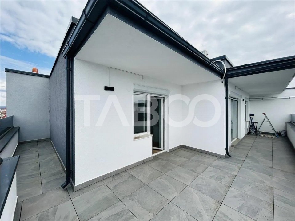 Apartament de inchiriat tip penthouse 4 camere lift Kogalniceanu