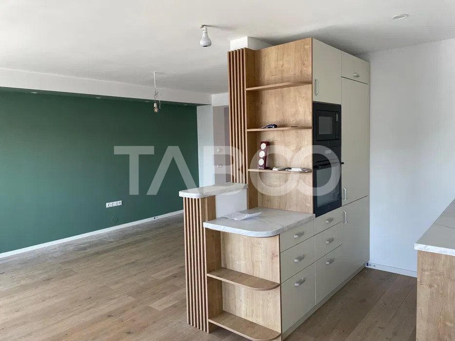 Apartament de inchiriat tip penthouse 4 camere lift Kogalniceanu