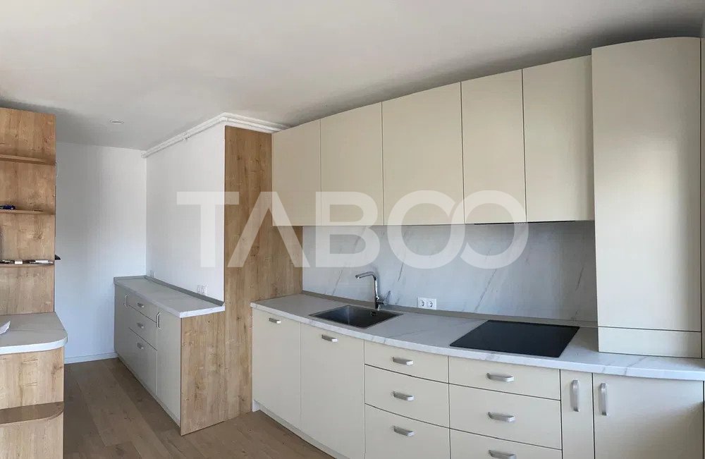 Apartament de inchiriat tip penthouse 4 camere lift Kogalniceanu