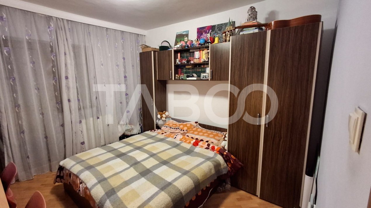 Apartament de inchiriat Valea Aurie 3 camere 2 bai 2 balcoane