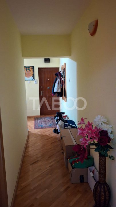 Apartament de inchiriat Valea Aurie 3 camere 2 bai 2 balcoane
