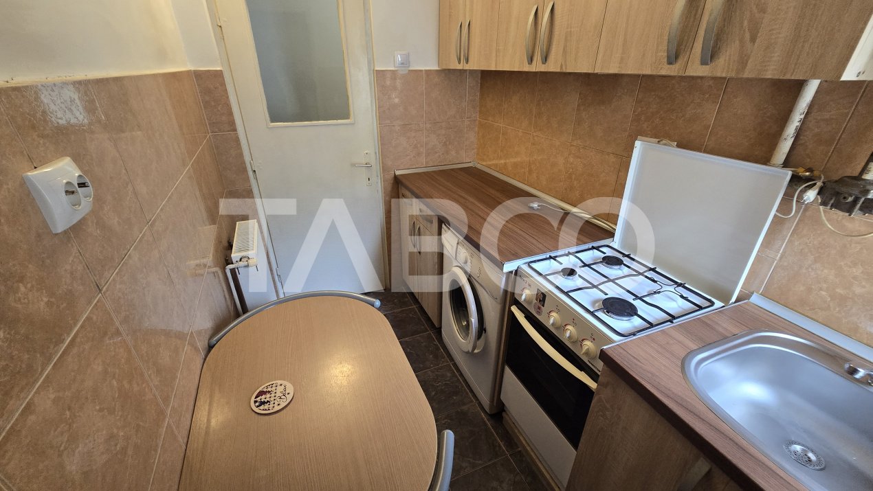 Apartament de inchiriat Vasile Aaron 2 camere mobilat utilat