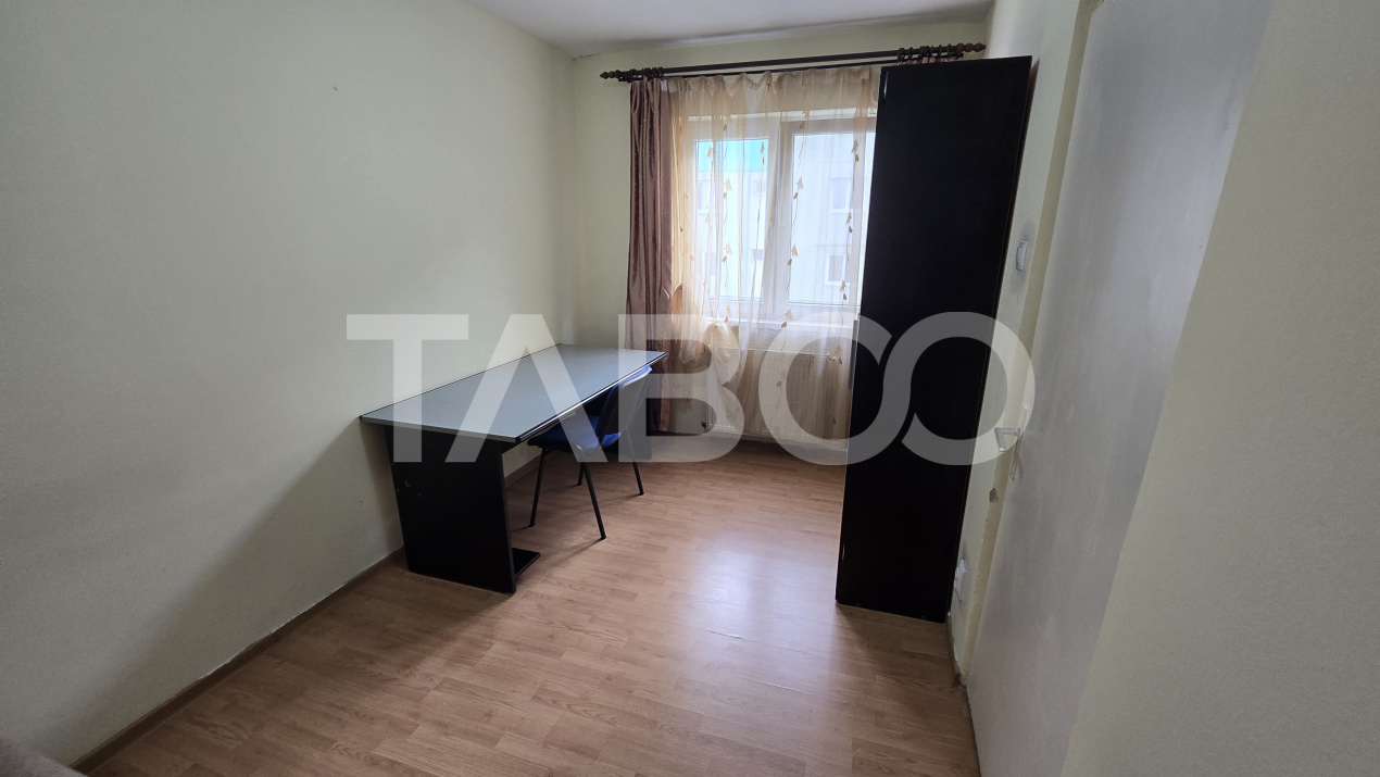 Apartament de inchiriat Vasile Aaron 2 camere mobilate utilate