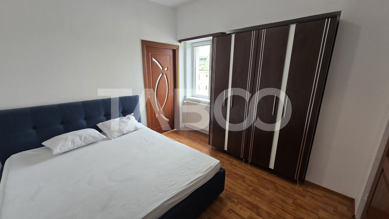 Apartament de inchiriat zona Centrala 2 camere debara mobilat utilat