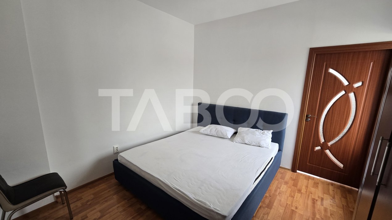 Apartament de inchiriat zona Centrala 2 camere debara mobilat utilat