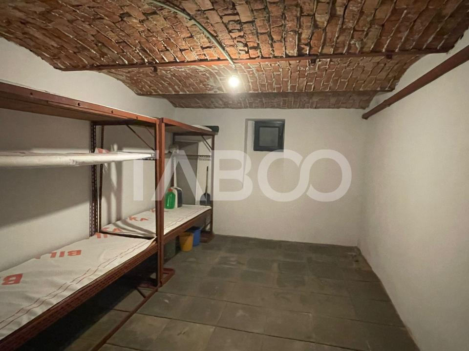 Apartament de vanzare 105mp pivnita si loc de parcare zona Centrala