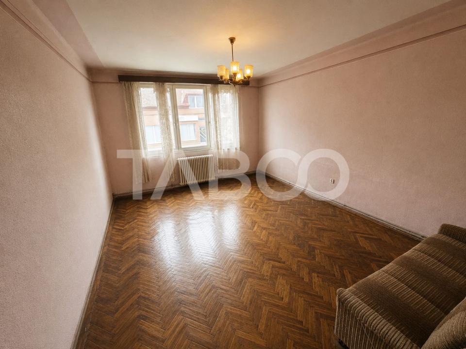 Apartament de vanzare 150mp utili + gradina 300mp zona Piata Cluj