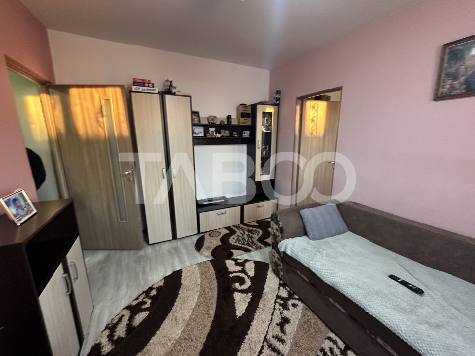 Apartament de vanzare  2 camere 42 mp utili zona 13 Decembrie in Fagaras - 13 Decembrie