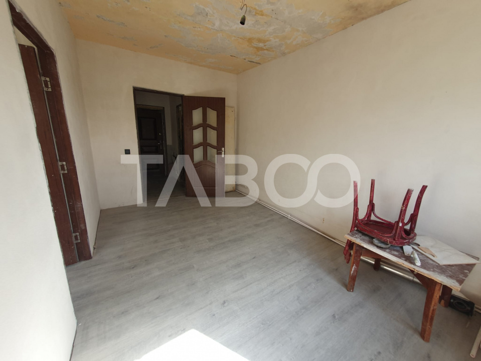 Apartament de vanzare 2 camere 44 mp utili 13 Decembrie boc Italieni