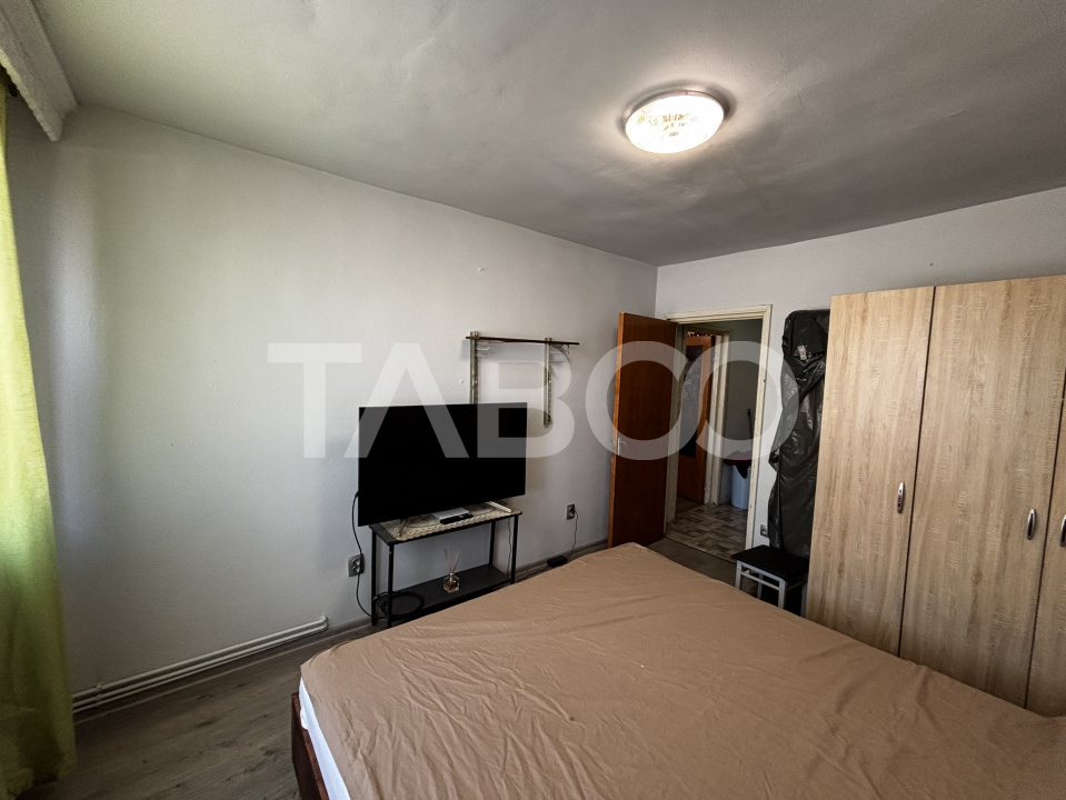 Apartament de vanzare 2 camere 47mp+7mp balcon zona Mihai Viteazul 