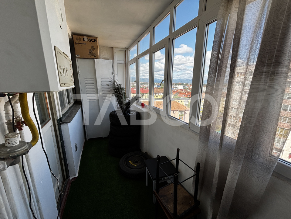 Apartament de vanzare 2 camere 47mp+7mp balcon zona Mihai Viteazul 