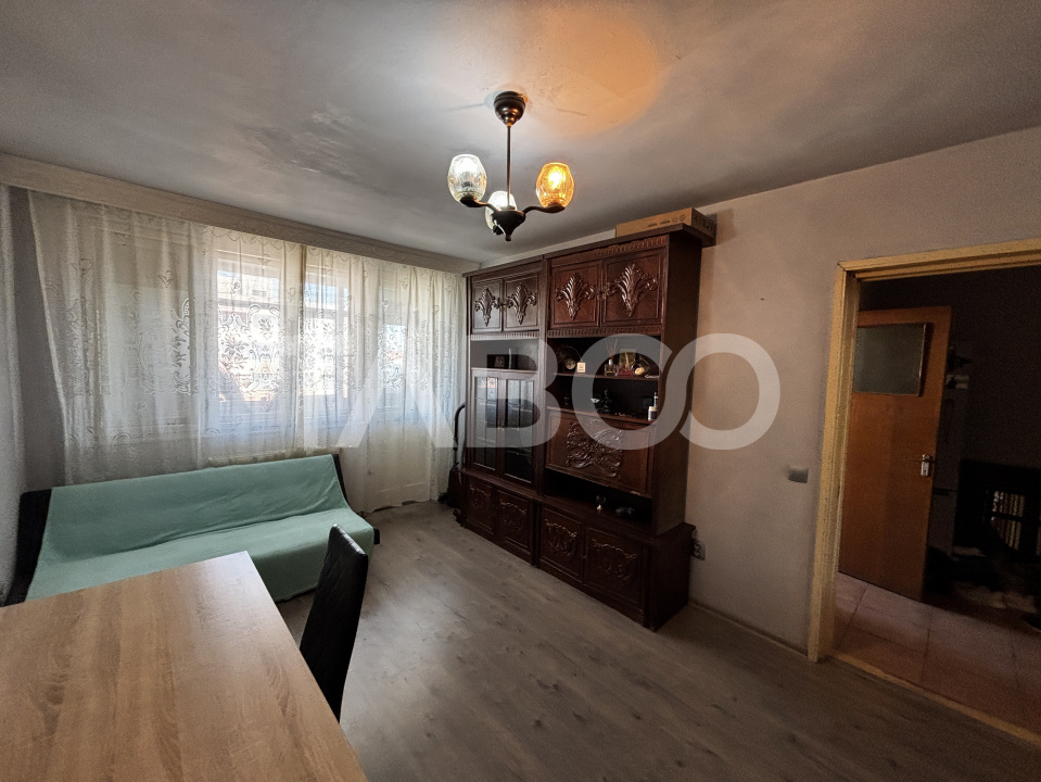 Apartament de vanzare  2 camere 47mp+7mp balcon zona Mihai Viteazul 