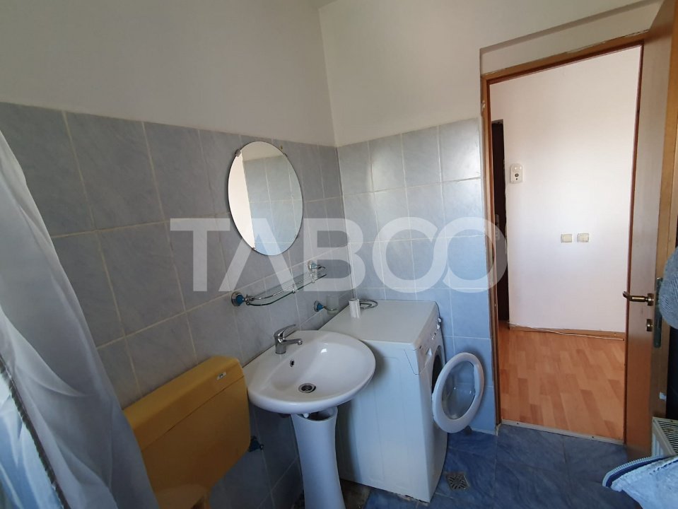 Apartament de vanzare 2 camere 54 mp utili zona Mihai Viteazu 