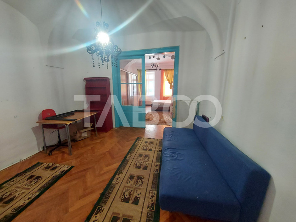 Apartament de vanzare 2 camere 68 mpu pivnita in Centrul Istoric Sibiu