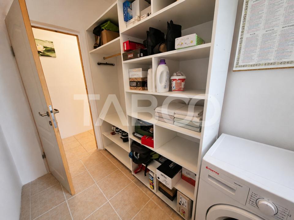 Apartament de vanzare 2 camere balcon etaj 2 in Avrig zona Sticla