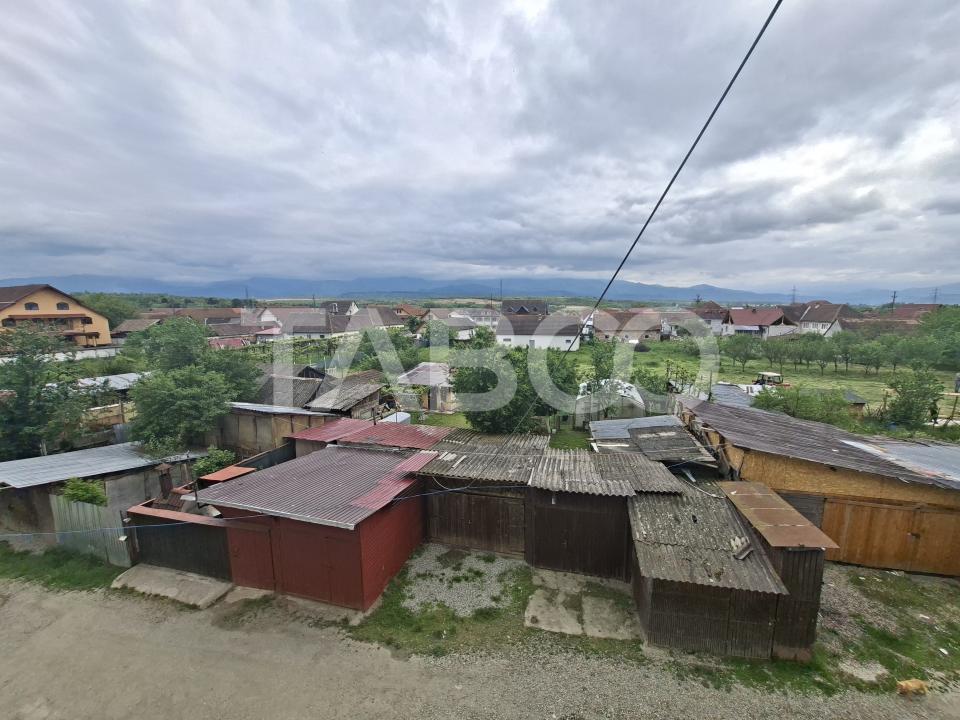 Apartament de vanzare 2 camere balcon etaj 2 in Avrig zona Sticla