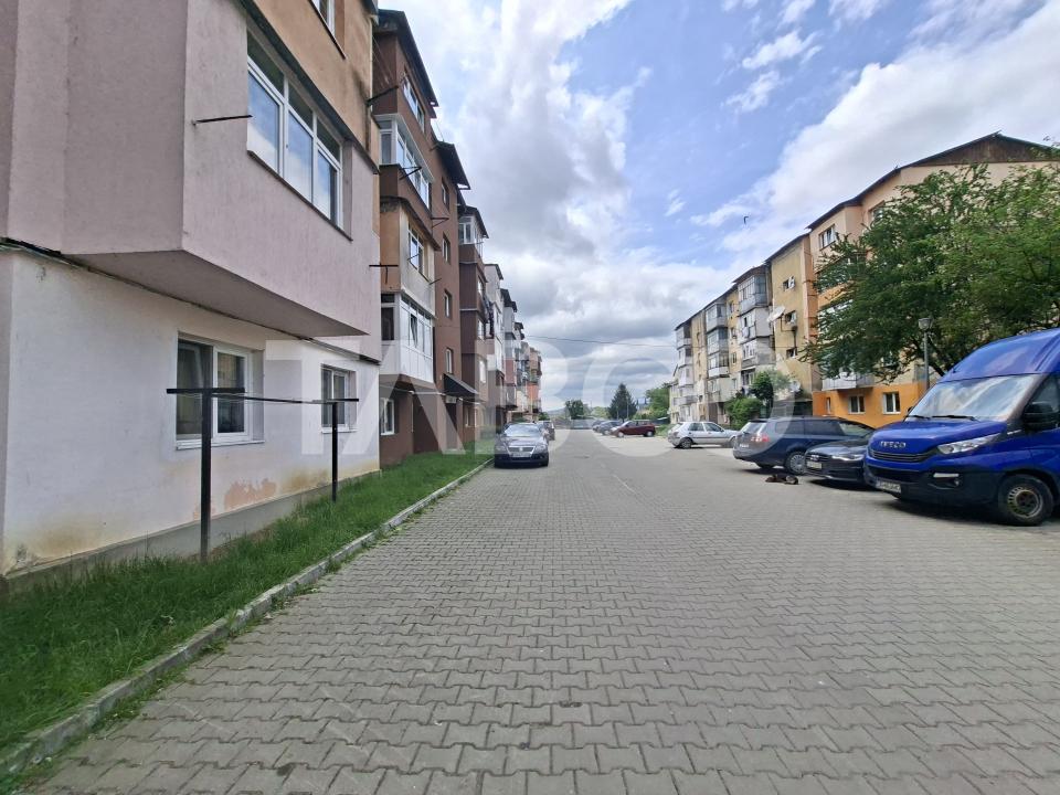 Apartament de vanzare 2 camere balcon etaj 2 in Avrig zona Sticla