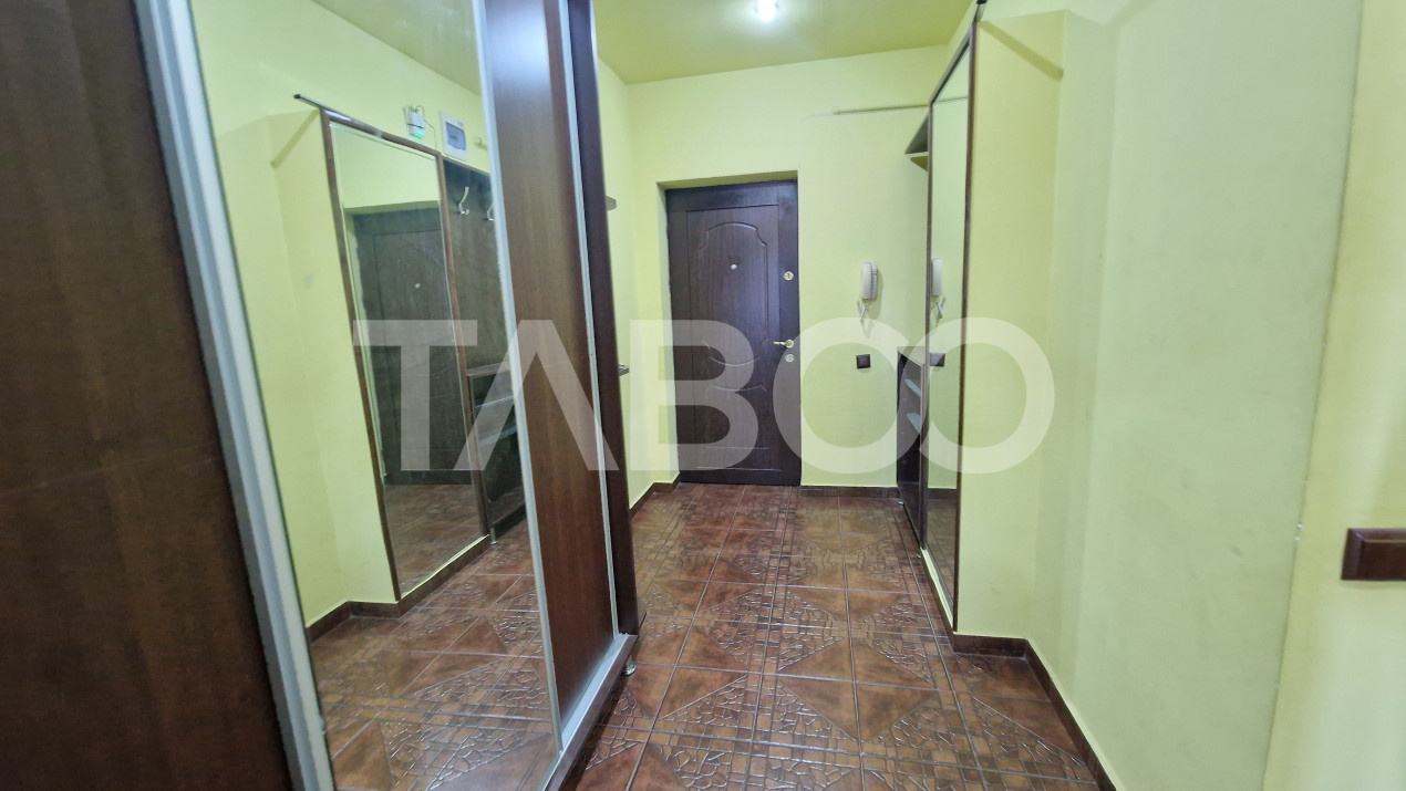 Apartament de vanzare 2 camere balcon parcare etaj 2 Selimbar Sibiu