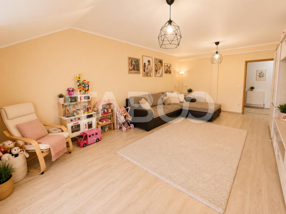 Apartament de vanzare 2 camere balcon parcare Terezian bloc nou