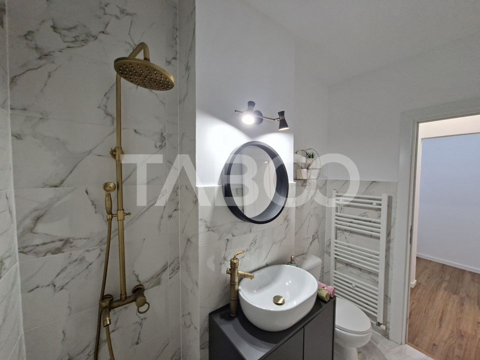 Apartament de vanzare 2 camere balcon si pivnita clinica Paltinul