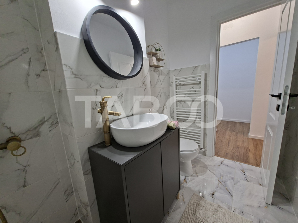 Apartament de vanzare 2 camere balcon si pivnita clinica Paltinul