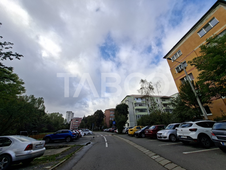 Apartament de vanzare 2 camere balcon si pivnita Rahovei