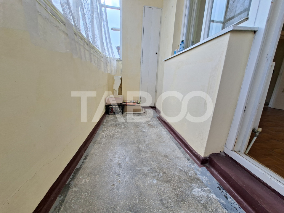 Apartament de vanzare 2 camere balcon si pivnita Rahovei