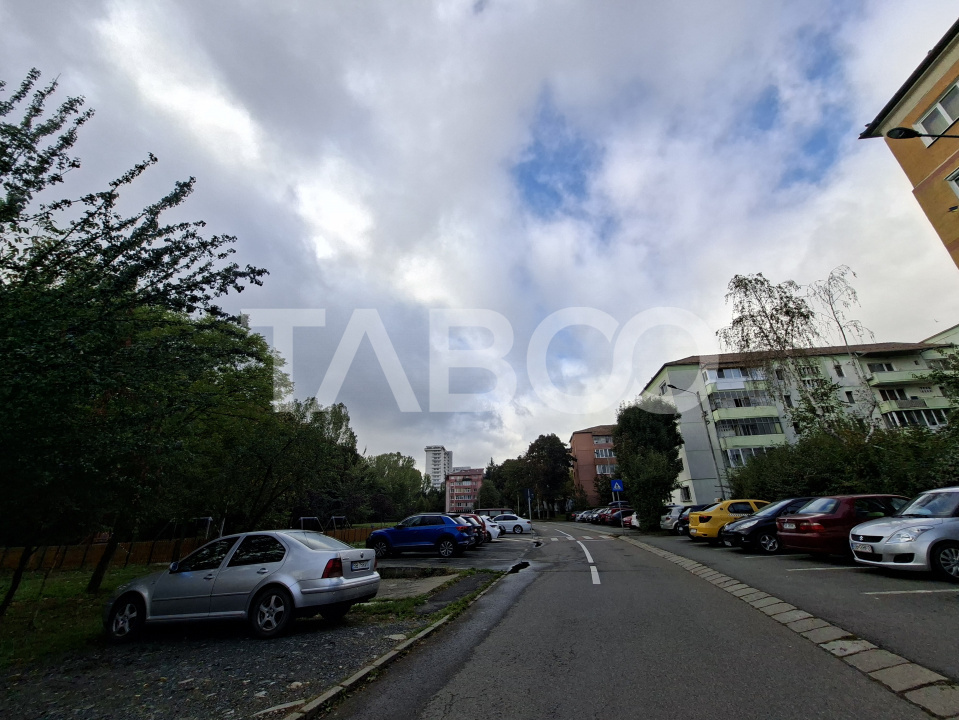 Apartament de vanzare 2 camere balcon si pivnita Rahovei