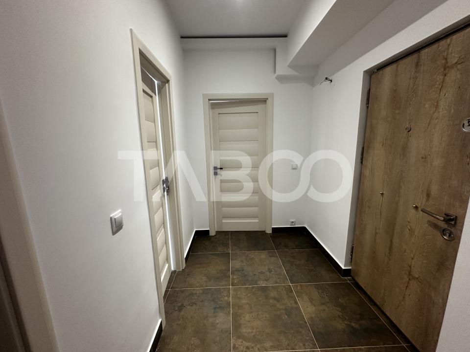 Apartament de vanzare 2 camere bucatarie separata etaj intermediar