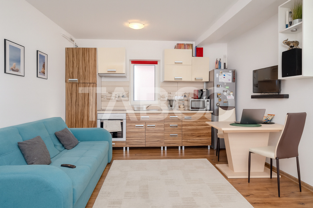 Apartament de vanzare 2 camere cu balcon etajul 1