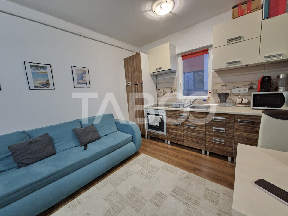 Apartament de vanzare 2 camere cu balcon etajul 1