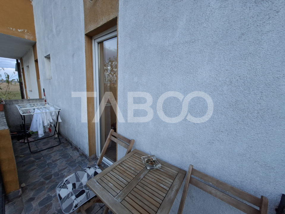 Apartament de vanzare 2 camere cu balcon etajul 1