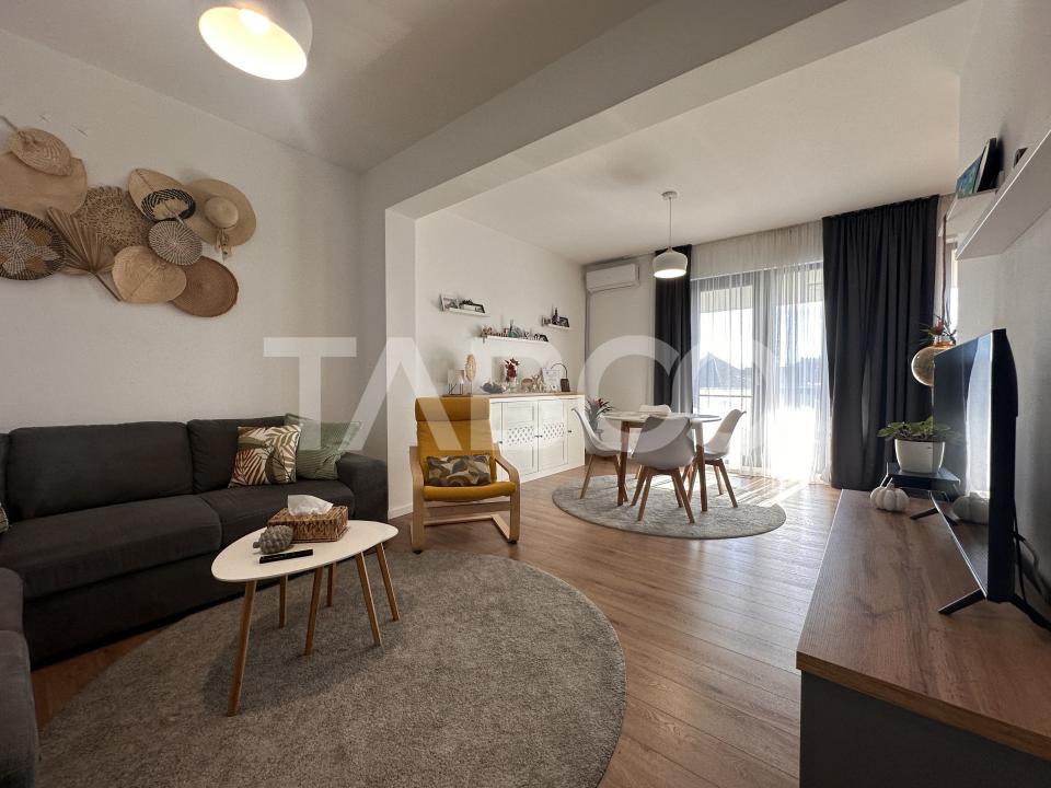 Apartament de vanzare 2 camere decomandat mobilat si utilat Piata Cluj