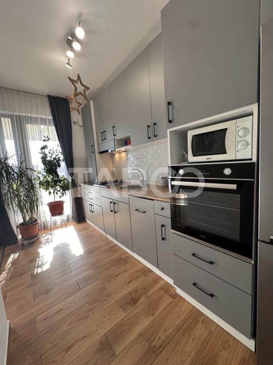 Apartament de vanzare 2 camere decomandat mobilat si utilat Piata Cluj