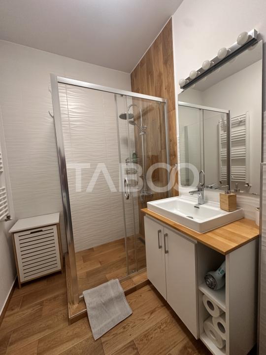 Apartament de vanzare 2 camere decomandat mobilat si utilat Piata Cluj