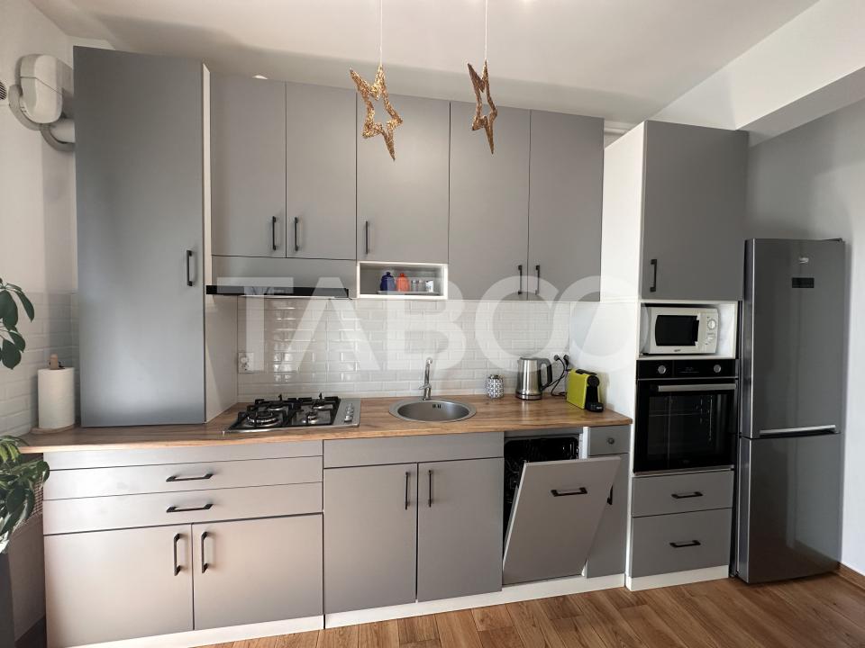 Apartament de vanzare 2 camere decomandat mobilat si utilat Piata Cluj