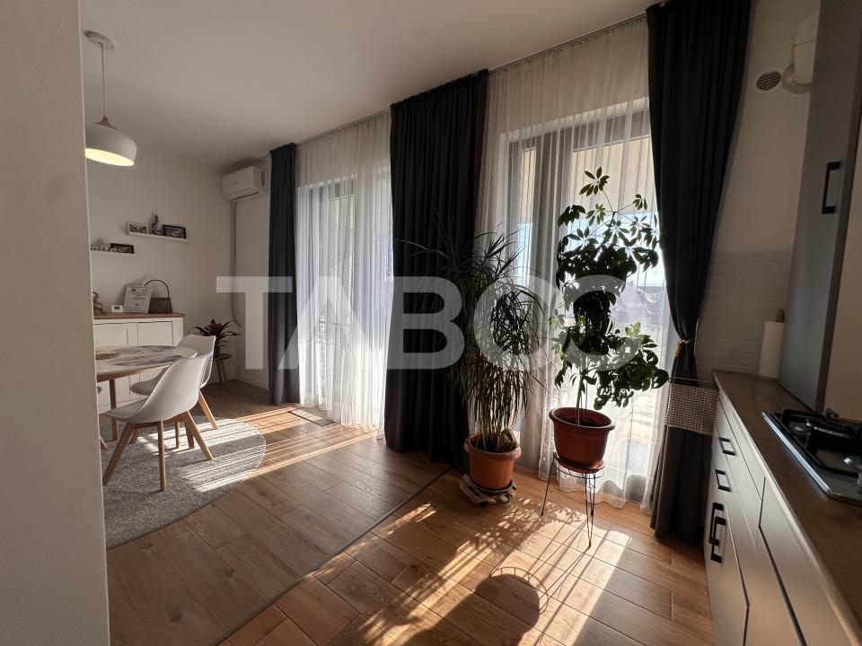 Apartament de vanzare 2 camere decomandat mobilat si utilat Piata Cluj