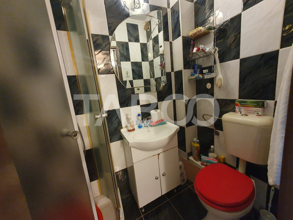 Apartament de vanzare 2 camere decomandate etaj 2 zona Parcului
