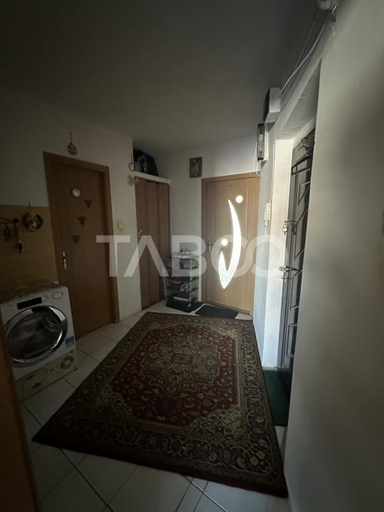 Apartament de vanzare 2 camere decomandate in zona Parcului din Strand