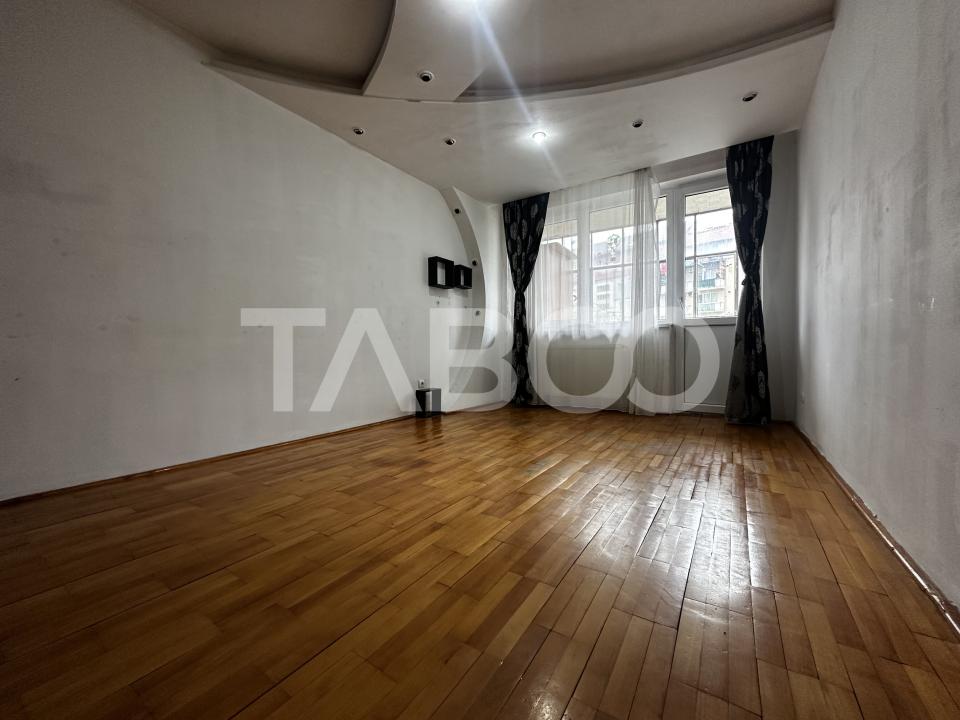 Apartament de vanzare 2 camere decomandate Mihai Viteazu etaj 1 in Sibiu - Mihai Viteazu